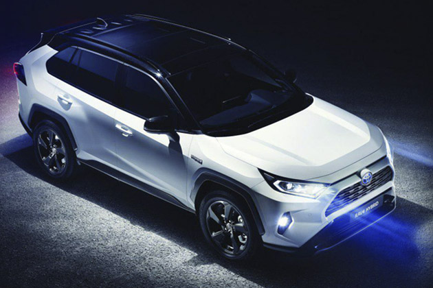 Toyota представила в Нью-Йорке новое поколение RAV4