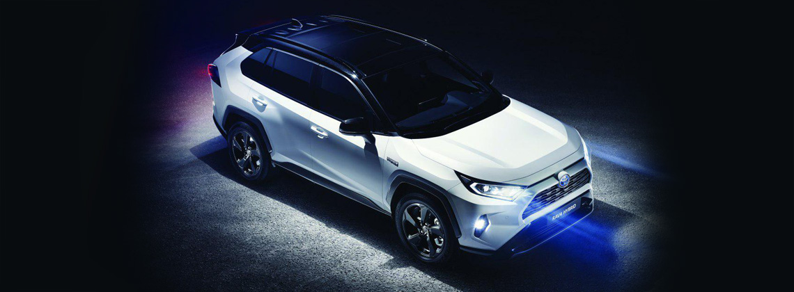 Toyota представила в Нью-Йорке новое поколение RAV4