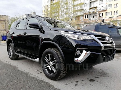 Toyota Fortuner 2.7 AT Комфорт